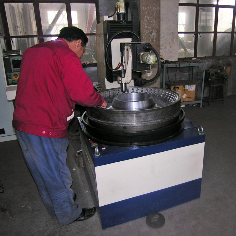 Moldda Qingdao YDL co., Ltd. è uno dei principali produttori cinesi di stampi per pneumatici